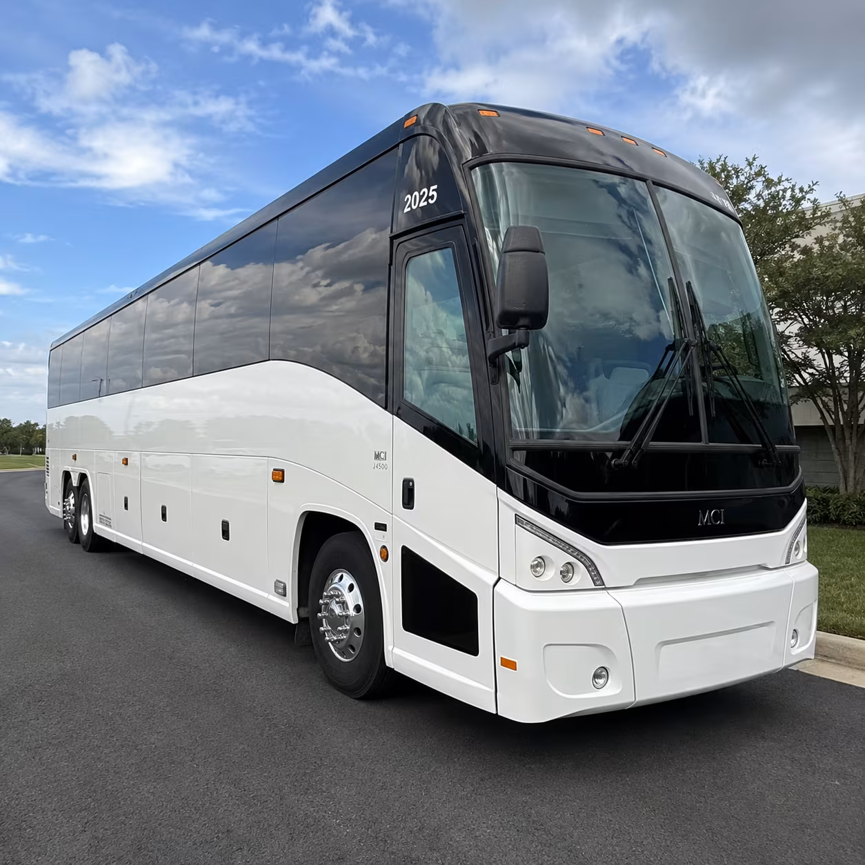 convention and conference shuttle buses at the javits center and beyond