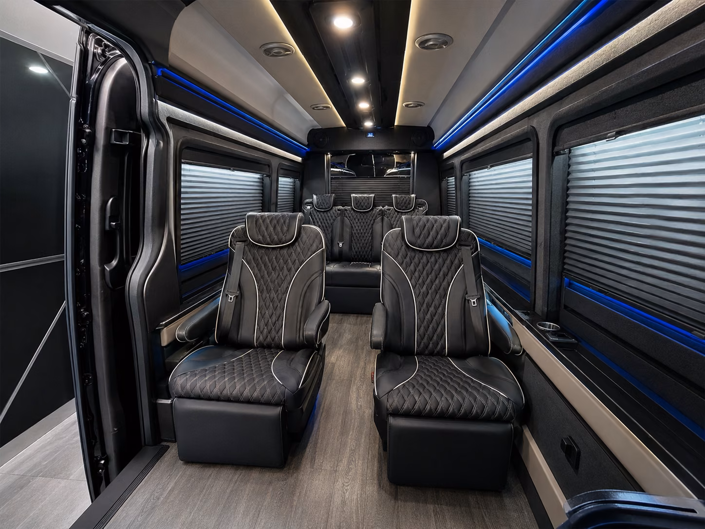 hotel pickup loops multi stop airport shuttle buses in manhattan